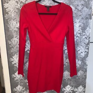 Traje hasta la rodilla